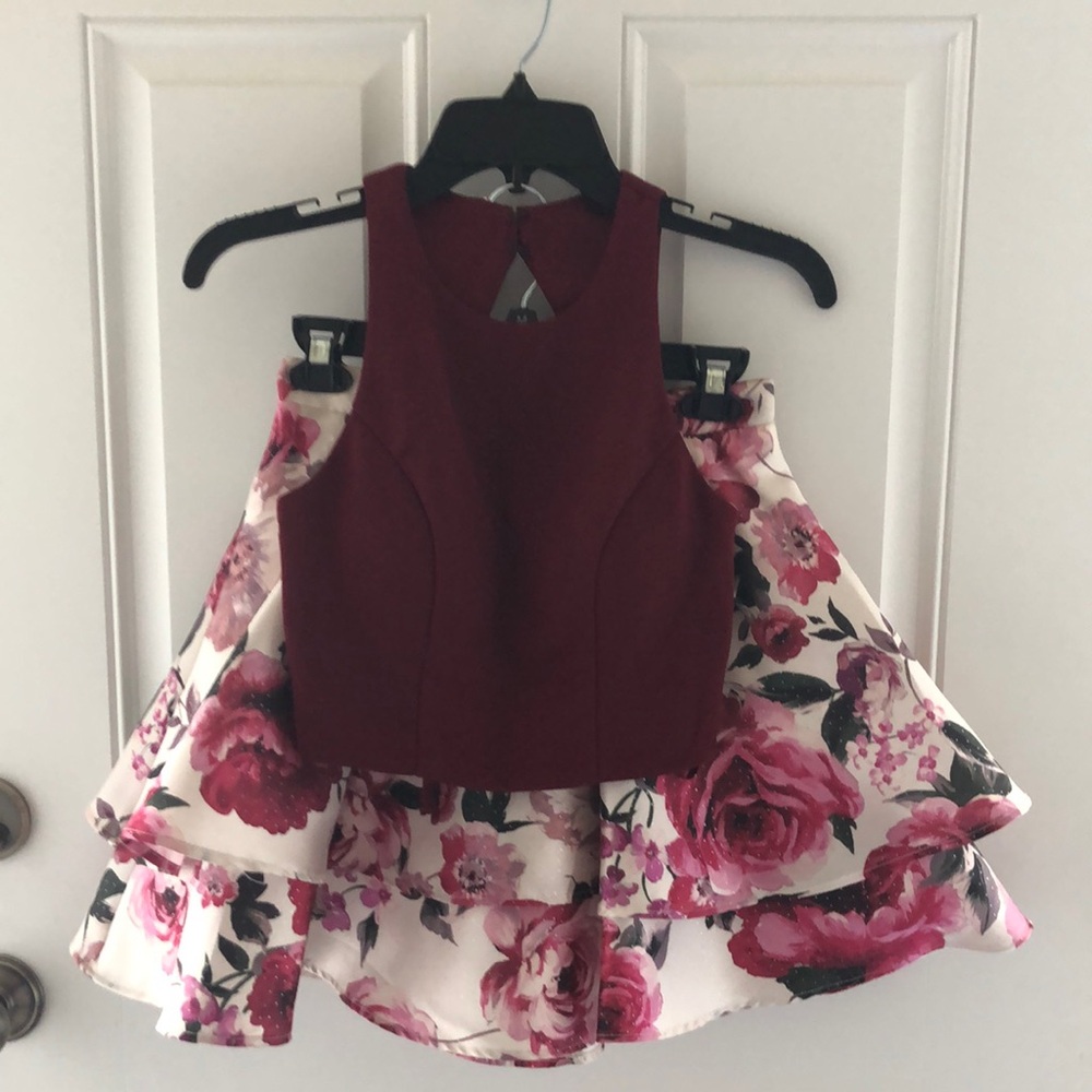 2 piece City Triangles size 0